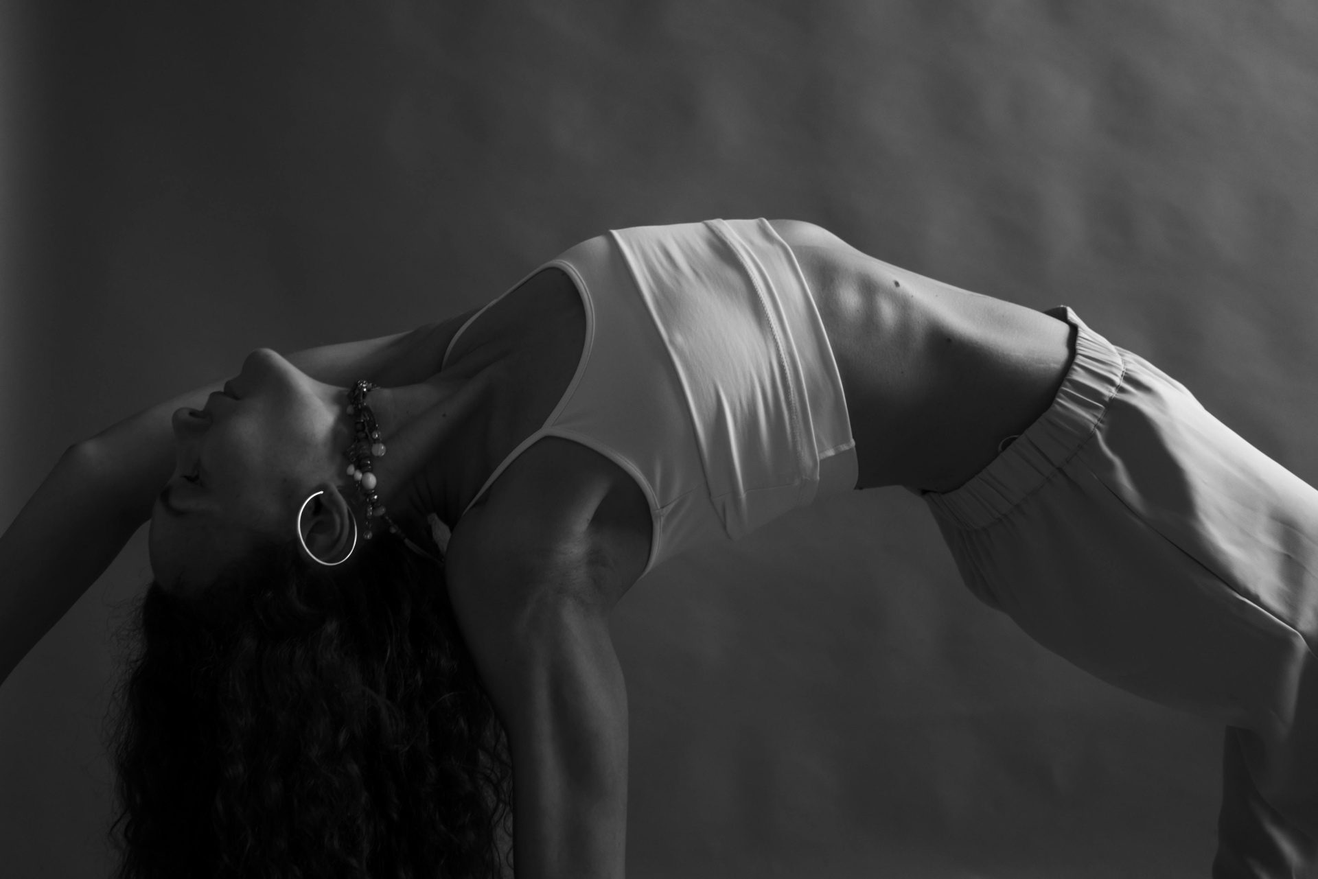 Lower back pain on the Costa del Sol: causes, treatment & relief